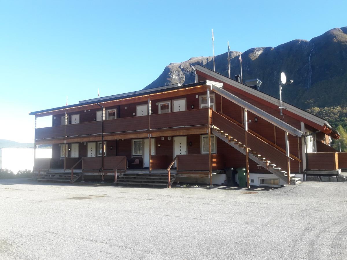 Motel Ridderkroa Tresfjord Zewnętrze zdjęcie